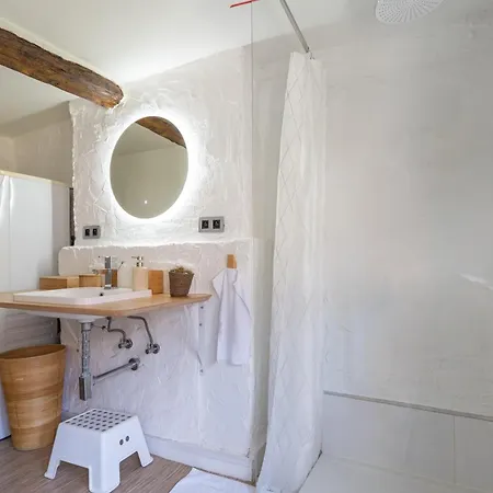 Holiday home Atypique - Coeur Historique De *