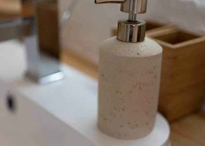 Atypique - Coeur Historique De *